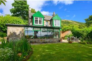 The Lindens, The Cobbles, Kinross KY13 9HL