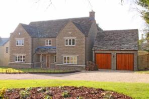 Preswylfa, Roberts Close, Stratton GL7 2RP