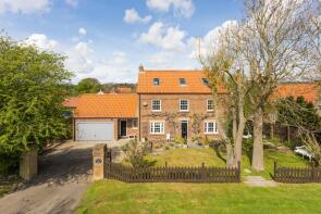 Laburnum House, Back Side, Duggleby, Malton YO17 8BN