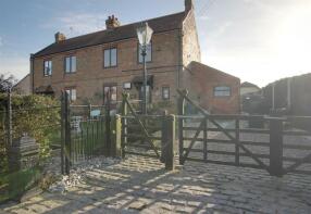 1, Riding Hill Cottages, Main Street, Beverley HU17 7NR