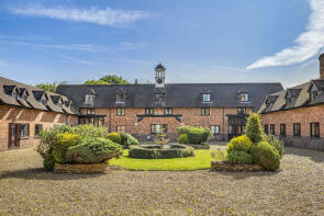 3 Selwyn, Stable Lane, Northampton NN6 9NG