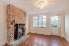 4, Alchins Cottages, Heath Road, Maidstone ME17 4NT
