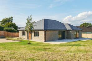 Hillside View, Blagdon Hill Road, Pitminster, Taunton TA3 7SF