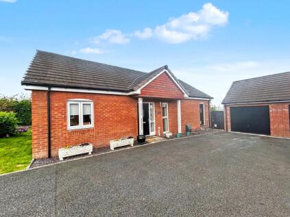 Observer Close, South Molton, Devon, EX36
