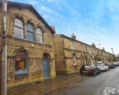 29, Dove Street, Saltaire, Shipley BD18 3EY
