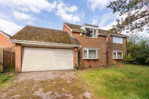 Larch House, The Green, Nettlebed, Henley-on-thames RG9 5AX
