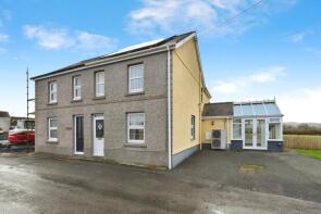 Llwyncelyn Cottage, U4272 From, Llangadog SA19 9EN