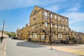 8, Browning Heights, Browning Avenue, Siddal, Halifax HX3 9BB
