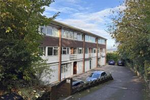 18, Hillcourt, Ballfield Road, Godalming GU7 2HD