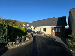 29, Dolphin Court, New Quay SA45 9TA