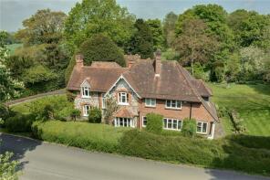 Whitecliff, The Holloway, Whiteleaf HP27 0LR