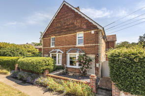 2, Laurel Villas, Laddingford, Maidstone ME18 6BY