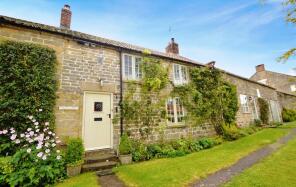 Brecklands, High Street, Lockton, Pickering YO18 7PZ