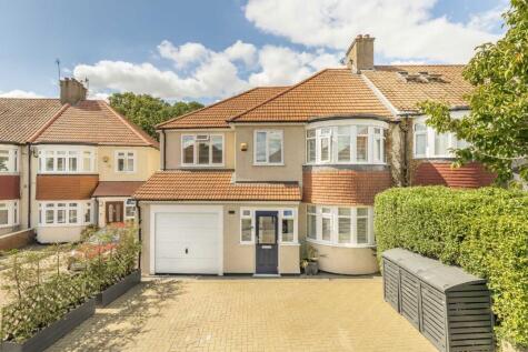 Covington Gardens, London