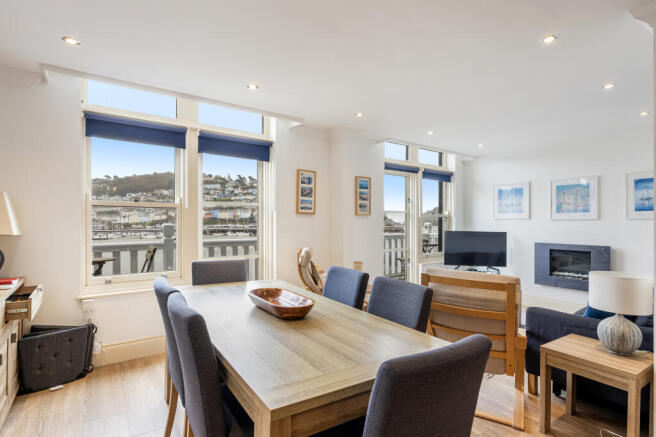 9 Dining Area