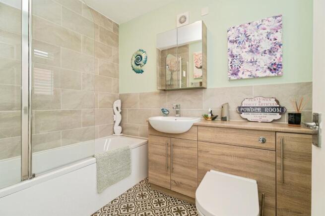 Photo 3