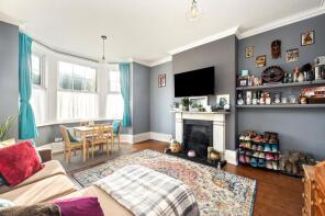 Flat 2, 25, London Road, Uckfield TN22 1JB
