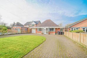 21, Earlswood Common, Solihull B94 5SL
