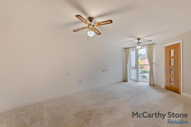 8647926-interior03-800.jpg