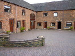 Banktop Farm, Dilhorne Road, Dilhorne, Blakeley ST10 2PN