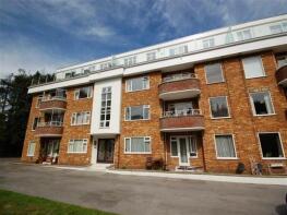 4, 3 Kenilworth Court, Western Road, Poole BH13 7BB