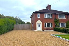 2, Rose Cottages, Holmes Chapel Road, Congleton CW12 4SP