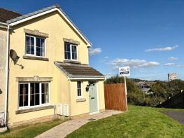 8, Allt Y Gog, Carmarthen SA31 3BJ