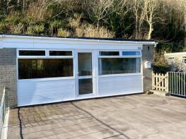 100 Hillside Villas, Millendreath Holiday Village, Millendreath PL13 1PF