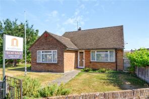 1, Squires Close, Carterton OX18 3PN