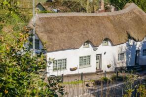 1, The Village, Road From Crown And Sceptre To New Bridge Cross, Exeter EX5 5BU