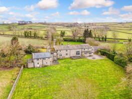 Carr Farm, Low Lane, Harrogate HG3 2QN