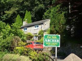 Sunnybank, Forge Road, Chepstow NP16 6TH