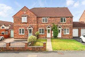 52, Field End Garth, Halton, Leeds LS15 0QQ