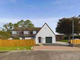 Red House Gardens, Woodland Avenue, Par PL24 2PL