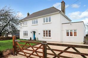 Clevelands, Rensey Lane, Crediton EX17 6QR