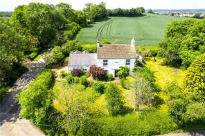 West Hill, Leighton Road, Eggington LU7 9PE