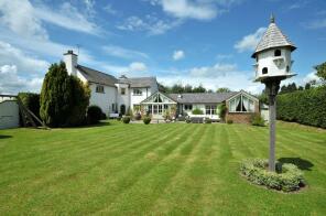 Broadwood, Blackden Lane, Macclesfield SK11 9LT