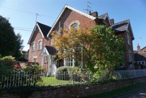Lorne Cottage, Back Lane, Great Hinton BA14 6BU