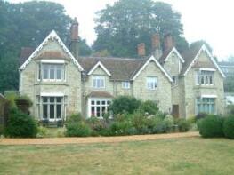 Flat 1, Grange Court, Shore Road, Ventnor PO38 1RF