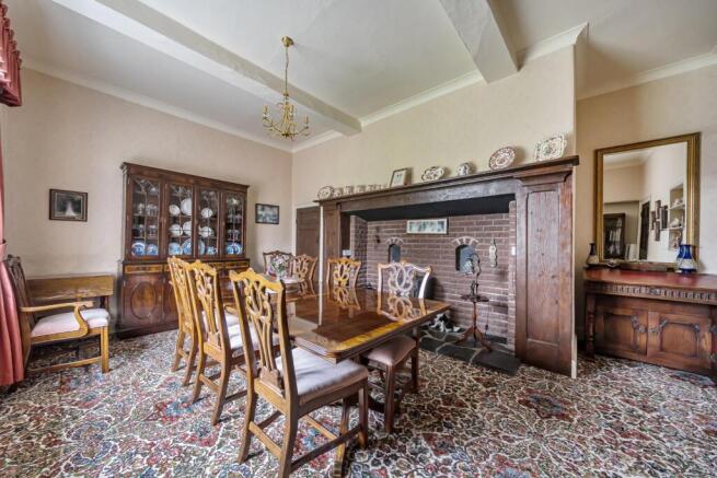 Dining Room.jpg