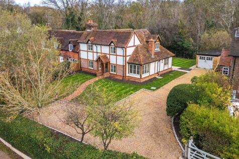 Winter Hill Road, Pinkneys Green, Nr Maidenhead, Berkshire, SL6