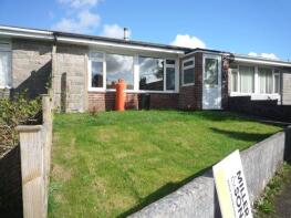56, Dennis Gardens, Tregadillett, Launceston PL15 7HD