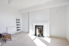 Flat A, 38, Petherton Road, London N5 2RE
