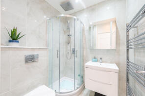 27, Princess Court, Queensway, London W2 4RB