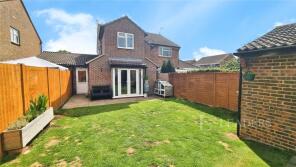 39, Barnetts Field, Westergate, Chichester PO20 3UD