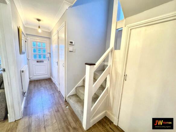 Entrance Hallway  ne