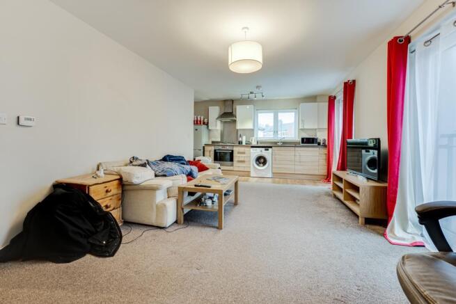 8 Charles Court, Railway View, Kettering-1.jpg