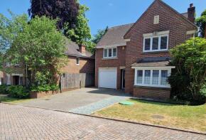 2, Vicarage Close, Horsham RH12 4BB