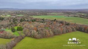 Sunnyside, Fulfords Hill, Horsham RH13 0NX