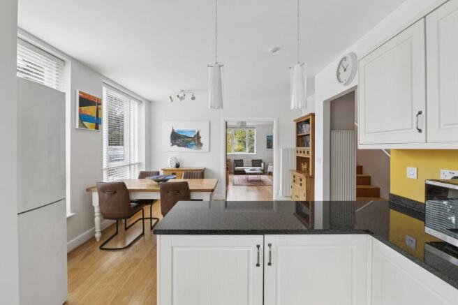 Kitchen/Dining
